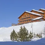 Ours Blanc & فندق سان-مارتن-دي-بيفيل