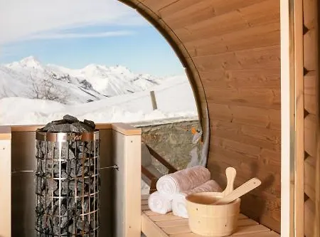 Hotel Ours Blanc & Saint-Martin-de-Belleville