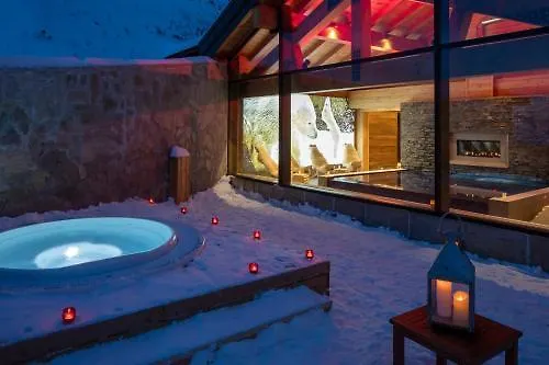 Hotell Ours Blanc & Saint-Martin-de-Belleville