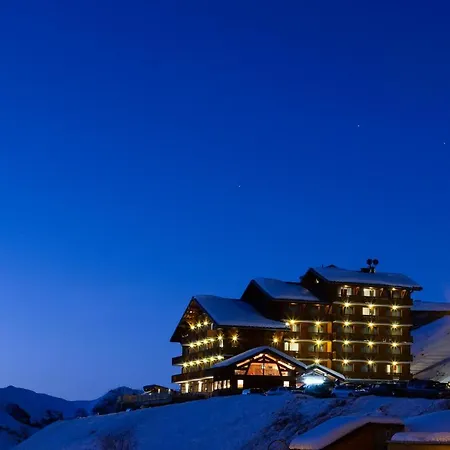Ours Blanc Hotel&spa 4* Saint-Martin-de-Belleville